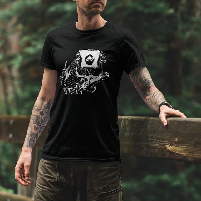 Vintage Großformatkamera T-Shirt (Von Creator hochgeladen)