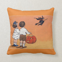 Vintage Halloween-Hexe und Kinderthrow-Kissen Kissen