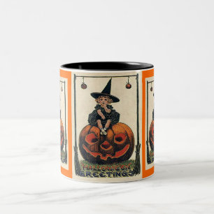 Vintage-Halloween-Mädchen auf Jack o'Lantern Zweifarbige Tasse