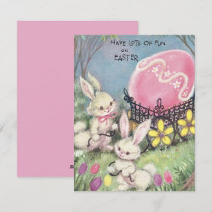Vintage-Hase zieht riesiges Osterei Feiertagskarte
