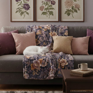 Vintage Heirloom Petals purple floral Fleecedecke