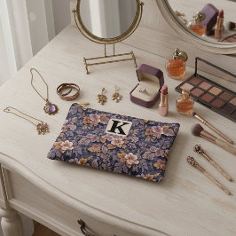 Vintage Heirloom Petals purple floral monogram Zubehörtasche