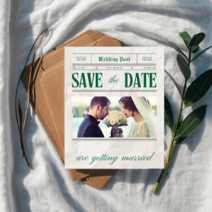 Vintage-Hochzeits-Save-the-Date-Karte mit Zeitungs Save The Date