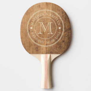Vintage Hochzeitsmonogramm auf einem Hackklotz Tischtennis Schläger
