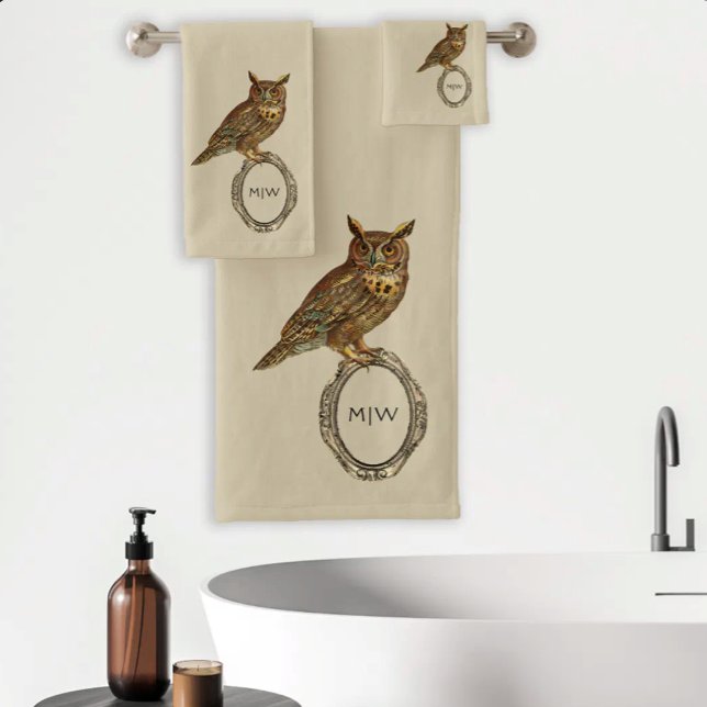 Vintage Horned Owl Monogram Beige Badhandtuch Set (Von Creator hochgeladen)