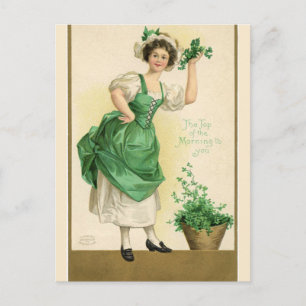 Vintage hübsche irische Dame mit Shamrocks Postkarte