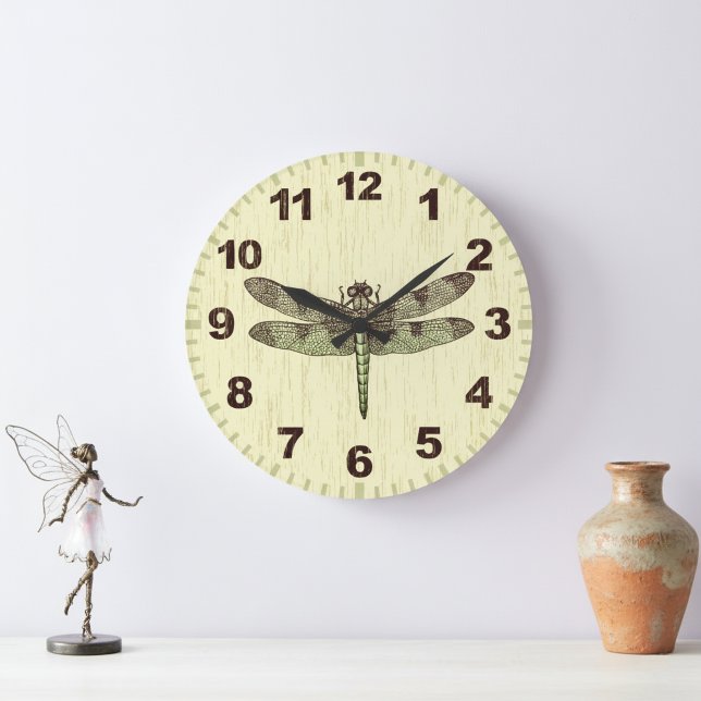 Vintage Inspired Dragonfly Art Wall Clock Große Wanduhr (Dragonfly wall clock for a stylish home.)