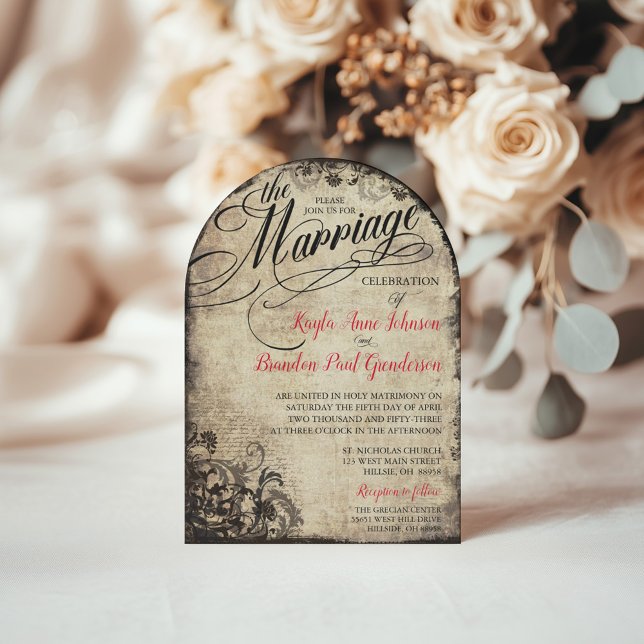 Vintage Kalligrafie-Skript Geblüht Hochzeit Einladung (Vintage Arched Wedding Invitation with cherry red text.)