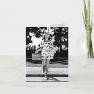 Vintage Karte "Carry a Picnic Basket"