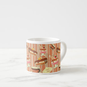 Vintage-Karte mit einem Erdbeerdessert Espressotasse