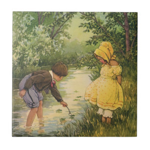 Vintage Kinder, Junge und Mädchen spielen von Cree Fliese