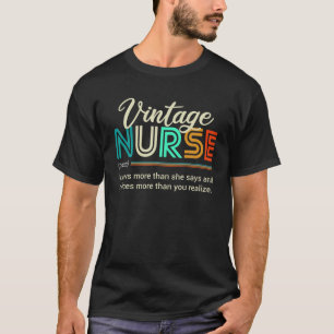 Vintage Krankenschwester Noun Definition weiß mehr T-Shirt