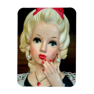 Vintage Lady Head Vase Teen Herz Necklace Magnet
