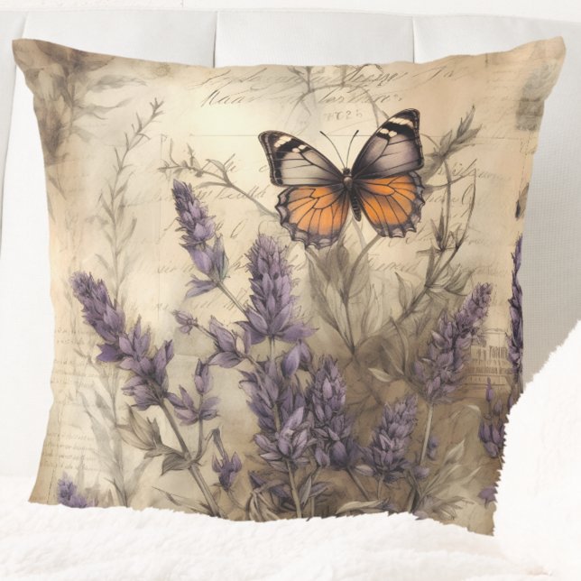 Vintage Lavender Butterfly Illustration Kissen (Von Creator hochgeladen)