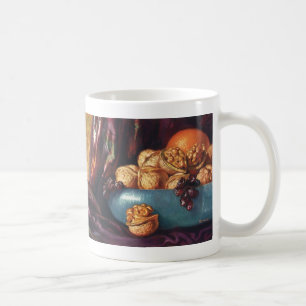 Vintage-Lebensmittel, Walnüsse und Obst in einer b Tasse