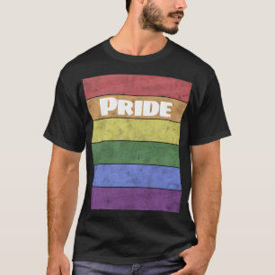 Vintage LGBT-Flagge mit abgenutztem weißen Text St T-Shirt