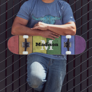 Vintage LGBT-Flagge Stolz gestresste Regenbogenmon Skateboard