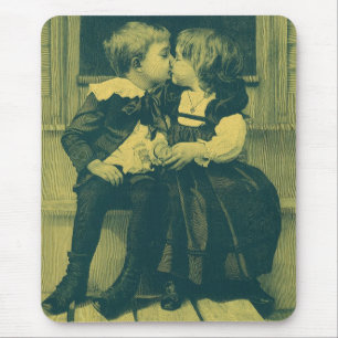 Vintage Liebe und romanisches Foto, Kinder Kiss Mousepad