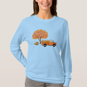 Vintage-Lieferwagen voller Herbstlaub T-Shirt