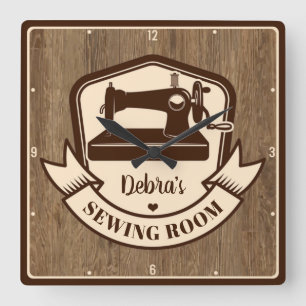 Vintage Look Personalized Seamstress Sewing Room Quadratische Wanduhr