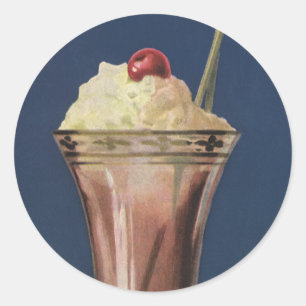 Vintage-Milchshake mit Schlagsahne und Kirsche Runder Aufkleber
