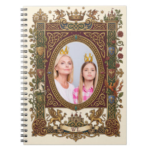 Vintage mittelalterliche Märchen-Monogramm-Foto in Notizblock