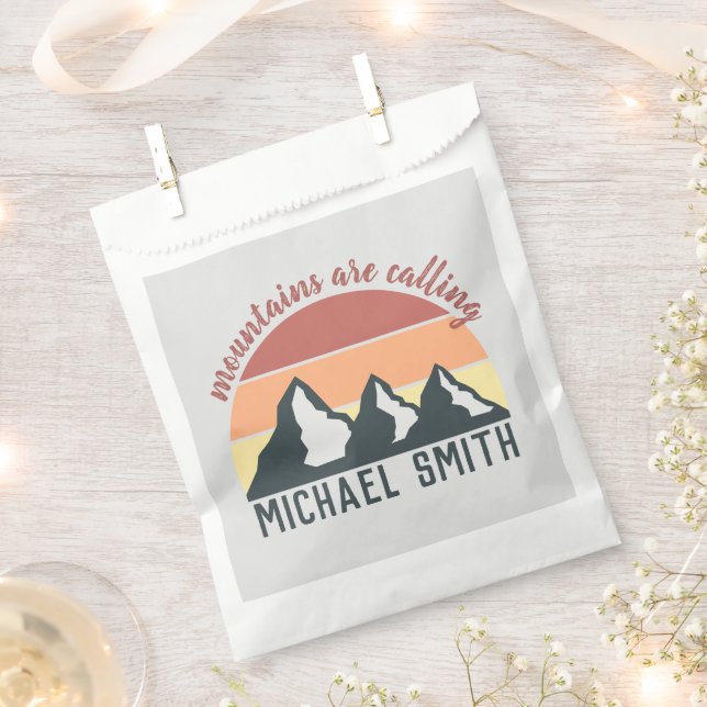 Vintage Pastellgebirge nennen Monogramm grau Geschenktütchen (Ausgeschnitten)