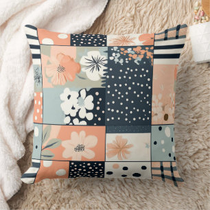 Vintage-Patchwork-Blumenquilt in sanfter Pastellfa Kissen