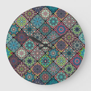 Vintage-Patchwork mit floralen Mandala-Elementen Große Wanduhr