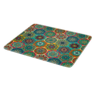 Vintage-Patchwork mit floralen Mandala-Elementen Schneidebrett