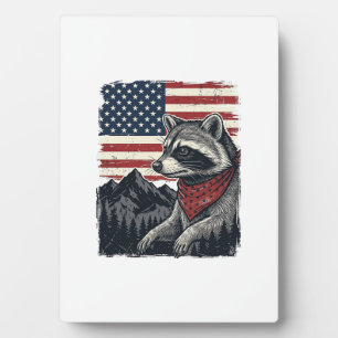 Vintage patriotischer Waschbär Berg Flagge Shirt D Fotoplatte