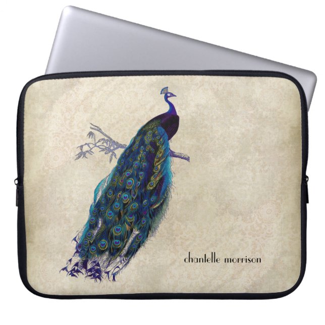 Vintage Peacock Full Feathers on Tattered Lace Laptopschutzhülle (Vorderseite)