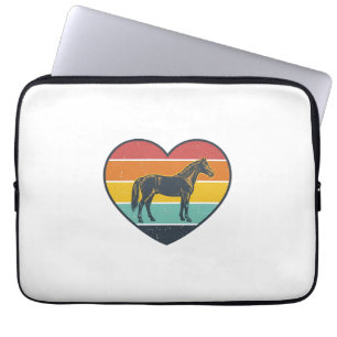 Vintage-Pferd-Herz-Sonnenuntergang-Vektordesign_1 Laptopschutzhülle