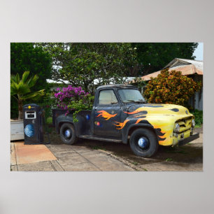Vintage Pickup-Truck aus den 1950er Jahren in Hawa Poster