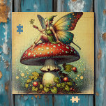 Vintage Pilze und Pilze Puzzle<br><div class="desc">Eine Vintage Fee auf einem Retro-Pilzpuzzle mit einem süßen Märchenthema.</div>