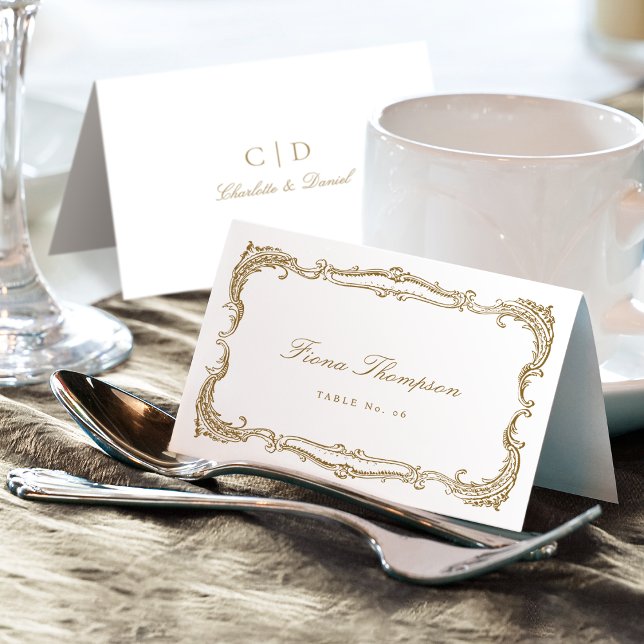 Vintage Platzkarte für klassische Skripte Tischnummer (Gold Vintage Classic Script Foldable Place Card)