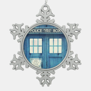 Vintage Polizei ruft allgemeinen Anruf-Kasten an Schneeflocken Zinn-Ornament