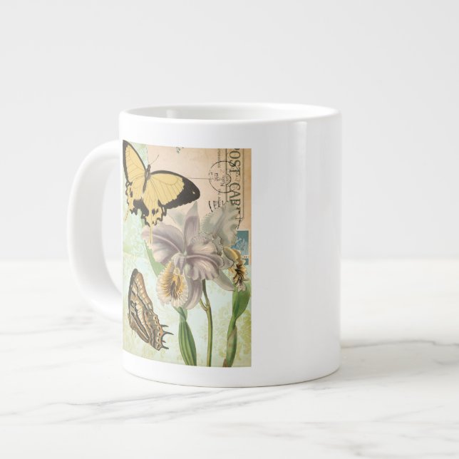 Vintage Postkarte mit Schmetterlingen und Blume Jumbo-Tasse (Vorderseite Links)