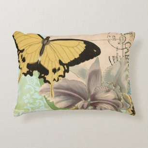 Vintage Postkarte mit Schmetterlingen und Blume Zierkissen