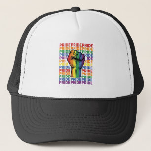 Vintage Pride Raised Fist Regenbogen-Shirt Design_ Truckerkappe