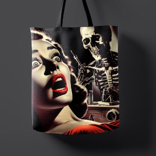 Vintage-Pulp-Horror-Frau