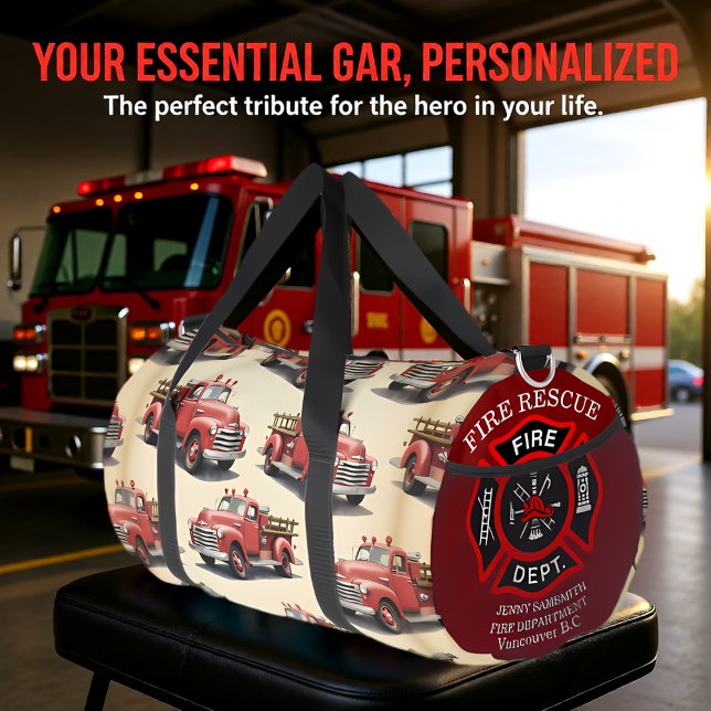 Vintage Red Pickup Trucks Personalized Duffle Bag (Von Creator hochgeladen)