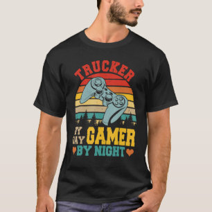 Vintage Retro-LKW-Fahrer bei Tag Gamer bei Nacht G T-Shirt