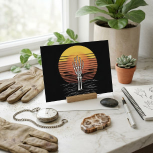 Vintage Retro Sonnenuntergang Halloween Zombie Han Postkarte