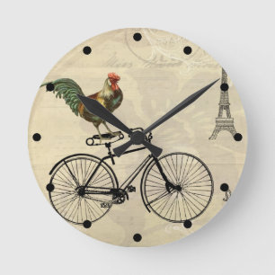 Vintage Rooster Riding a Bike by the Eiffel Tower Runde Wanduhr