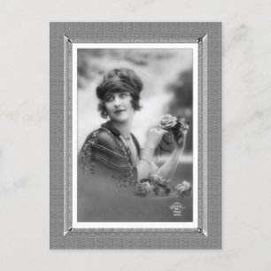 Vintage Schönheit - Blumenmädchen - in Schwarzweiß Postkarte