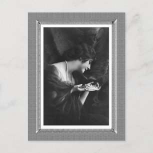 Vintage-Schönheit - Perlenkette - in Schwarz & Wei Postkarte