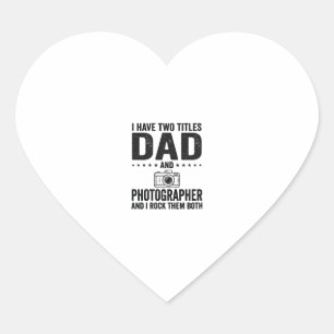 Vintage-Schrift-Dad-Fotograf-Shirt-Design_1 Herz-Aufkleber