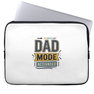 Vintage-Schriftzug-Shirt-Design 'Dad Mode aktivier Laptopschutzhülle