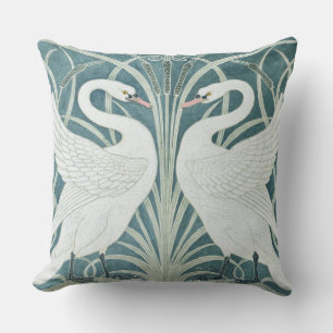 Vintage Schwan, Binse und Iris von Walter Crane Kissen